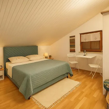 Apartmán Tezak *