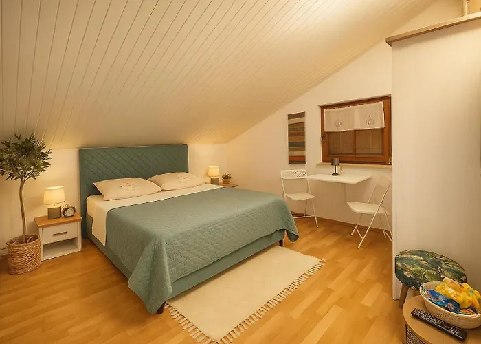 Apartment Tezak *